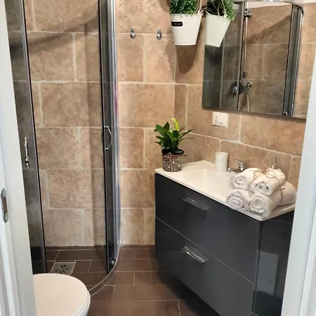 Rosa Couette-café 3*